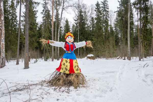 Яркая красивая статуя Масленицы
. 