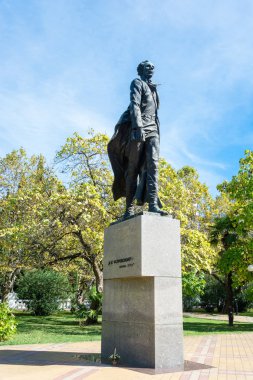 Nikolay Ostrovsky Sochi anıt. 