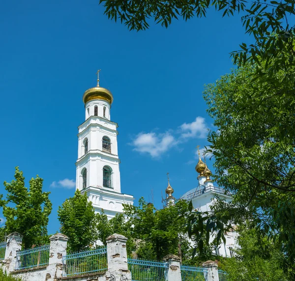 View of the Transfiguration Church in the town of Shuya, Ivanovo — Stock Photo, Image