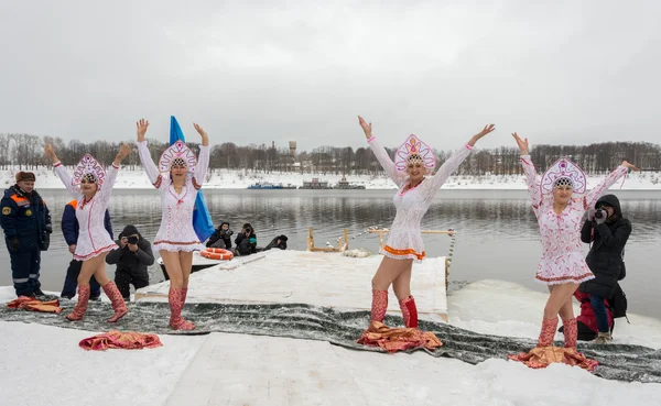 Russia, Uglich, 07 febbraio. Il festival del divertimento invernale in Uglic — Foto Stock