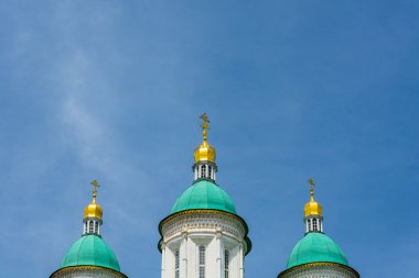 Kilise kubbe.