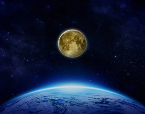月球和地球在太阳系中的引力 蓝色行星地球在黑暗的空间 满月在恒星场 月光在全世界的反射和影响 美国宇航局提供的3D月球和地球元素图像 — 图库照片