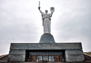 Kiev, Ukrayna - Şubat 2019: İkinci Dünya Savaşı 'nda Mkrayna' nın misali Ulusal Müzesi