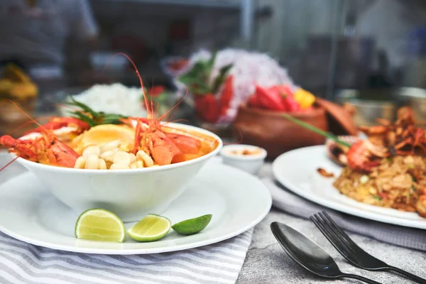 Comida Peruana Llamada Arroz Chaufa Con Mariscos Sopa Langostinos Chupe — Foto de Stock