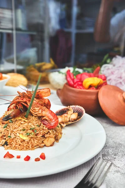 Makanan Peru Disebut Arroz Chaufa Dengan Makanan Laut Nasi Goreng — Stok Foto