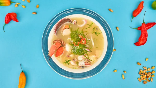 Deliciosa Sopa Pescado Marisco Llamado Chilcano Comida Peruana Decorado Con — Foto de Stock