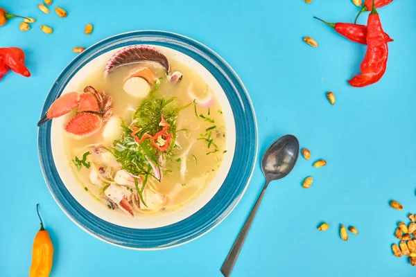 Deliciosa Sopa Pescado Marisco Llamado Chilcano Comida Peruana Decorado Con — Foto de Stock