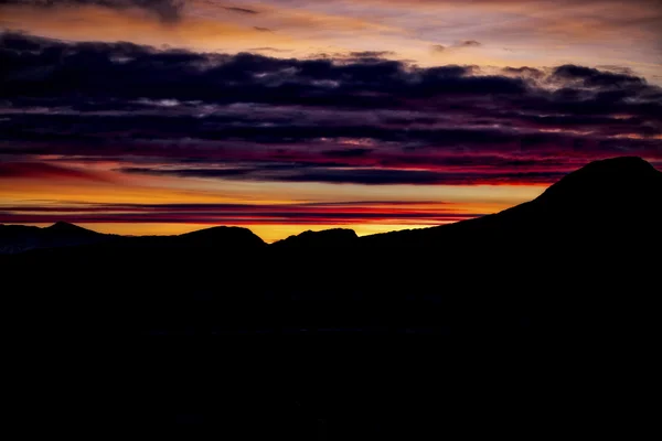 Восход солнца с облаками — стоковое фото
