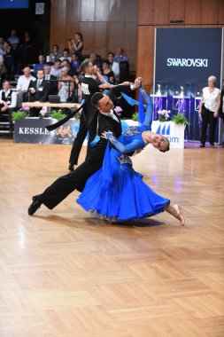 Yarışmada dans balo salonu dans çift