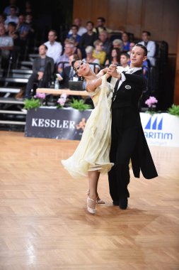 Yarışmada dans balo salonu dans çift