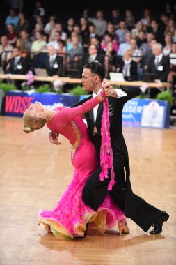 Yarışmada dans balo salonu dans çift