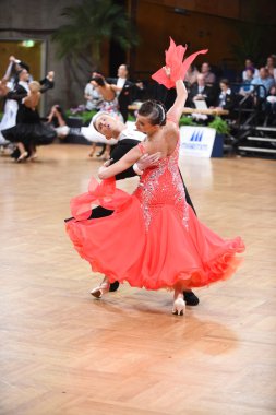 dans iki Grand Slam Standart sırasında bir dans poz sonra