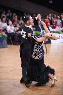 dans iki Grand Slam Standart sırasında bir dans poz sonra