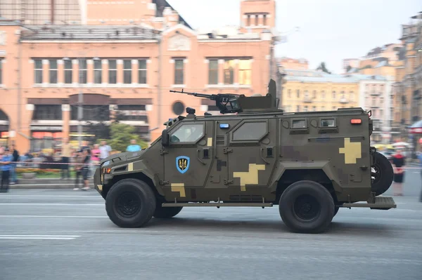 Próbák a katonai felvonulás függetlenség napja Kijevben, Ukrajna — Stock Fotó