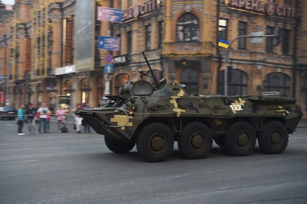 Repetities voor militaire parade Independence Day in Kiev, Oekraïne — Stockfoto