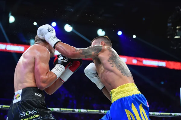 Lucha por el título de campeón mundial de peso crucero de la OMB —  Fotos de Stock