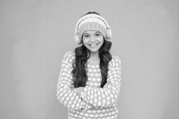 Favorite band. Hobby concept. Winter holidays. Winter music chart. Winter playlist. Entertain herself. Recording studio. Beautiful voice. Developing voice. Girl long hair listen music headphones — Stock Photo, Image