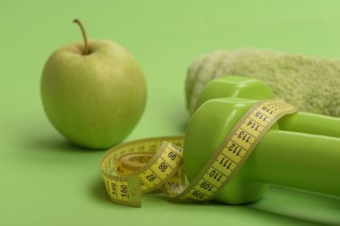 Spor rejimi ekipmanları, kapatın. Atletizm ve kilo verme kavramı