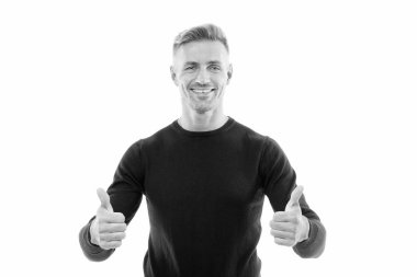 İyi şanslar. Yakışıklı adam bayramları beyaz arka planda kutluyor. Adam siyah kazak giyiyor. En iyi dileklerimle. Olgun adam gülümseyen yüz kılları. Başarı onaylandı. Başarı başarısı. Kişisel başarı