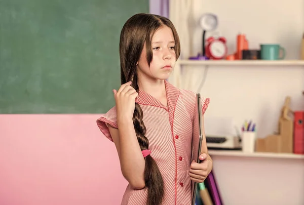 Generic Technology. small girl pupil with laptop. 4G and 3G internet. childhood study online. knowledge day 1st september. smart school girl in classroom, project. back to school. Online education — Stock Photo, Image