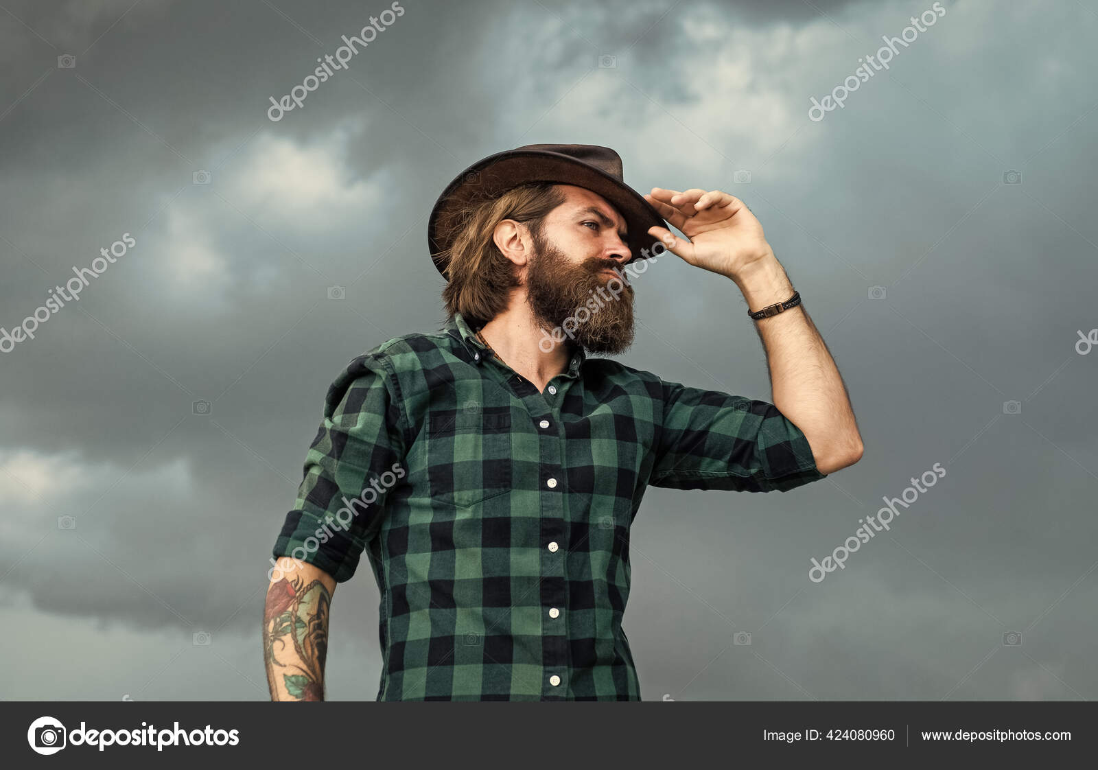 Détourner les brutal hipster avec moustache dans le chapeau