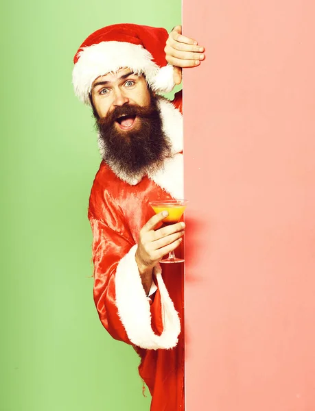 Heureux barbu santa claus homme — Photo