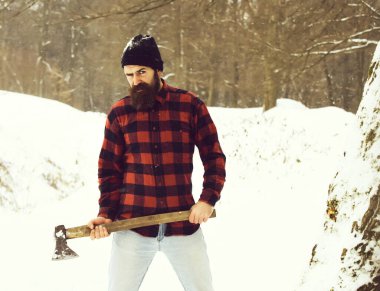 Yakışıklı ya da oduncu.