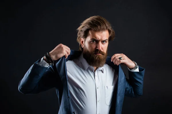 Mężczyzna brodaty hipster nowoczesny strój do życia biznesowego, gotowy do koncepcji — Zdjęcie stockowe