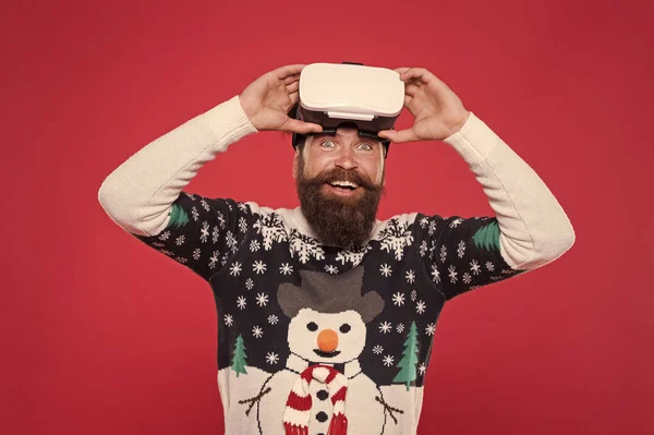 Online communication. Video call. Bearded hipster play game vr. Happy new year. Cyber gaming. Virtual community. Future technologies. Virtual life. Man celebrate christmas virtual reality device — Stock Photo, Image