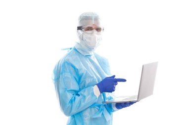 Tıp için yeni fikirler. Kişisel hesabın. Laptoplu erkek terapist. Sağlık çalışanı. Modern tıptaki teknoloji. İnternetten doktordan randevu al. Çevrimiçi doktor konsültasyonu