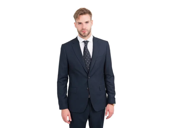 Moda de oficina masculina. multimillonario seguro. Jefe aislado en blanco. tipo arreglado usar ropa elegante. salón de peluquería. Ceo tiene negocios exitosos. estilo formal moderno. guapo hombre de negocios en traje —  Fotos de Stock