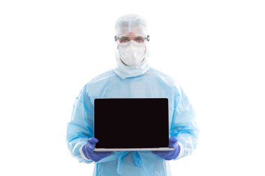 İş arkadaşları brifing verecek. Laptoplu erkek terapist. Sağlık çalışanı. Modern tıptaki teknoloji. İnternetten doktordan randevu al. Çevrimiçi doktor konsültasyonu. kişisel hesabınız