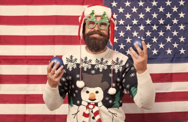 Amerikan kutlaması. Sakallı adam Noel 'i ve yeni yılı kutluyor. Noel Baba vatansever modunda. Tatil kutlaması. 4 Temmuz. Bağımsızlık Günü kutlaması. 4 Temmuz. Kutlamaya devam edelim.