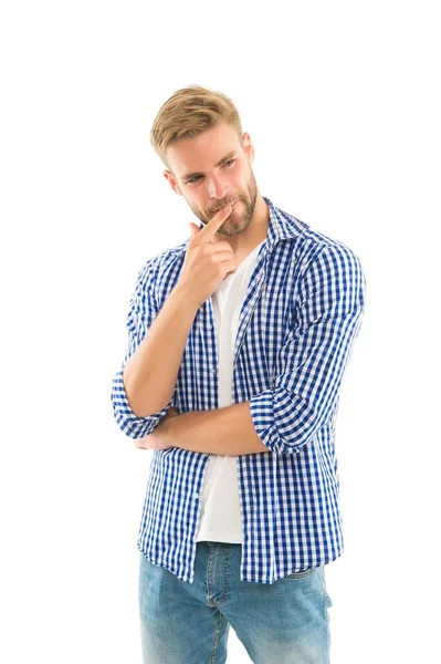 Perfecte man. Knappe jongeman draagt een geruit shirt. casual mannelijke mode stijl. Ongeschoren man heeft verzorgd haar geïsoleerd op een witte achtergrond. kappersservice concept. huid- en haarverzorging — Stockfoto