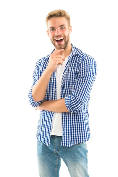 Voel puur geluk. Een man met een geruit hemd. Een vrolijke man met stijlvol haar. Jonge student geïsoleerd op witte achtergrond. mannen casual stedelijke mode look. mannelijke verzorging en trend. barbershop concept — Stockfoto