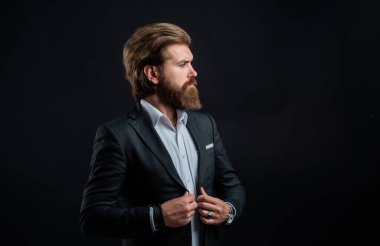 Modern başarılı erkek ticareti kariyerini, giyim mağazası konseptini temsil et