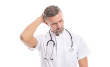 Sorunla nasıl başa çıkılacağını. Hastanede bir doktor ya da hemşire. Tıp konsepti. Aile doktoru çevrimiçi. Temizlik ve hijyen. Steteskop kullanan bir terapist. Koronavirüs salgını. Virüs covid 19