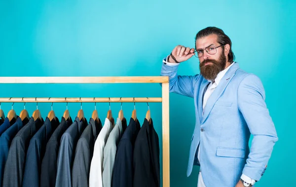 Mature bearded male guy looking elegant choose what to wear, store — Stock Photo, Image