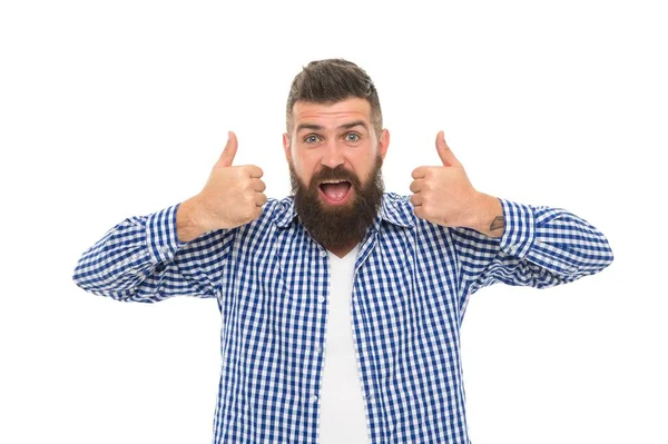 Hombre barbudo sorprendido en camisa a cuadros casual. chico caucásico con barba y bigote — Foto de Stock