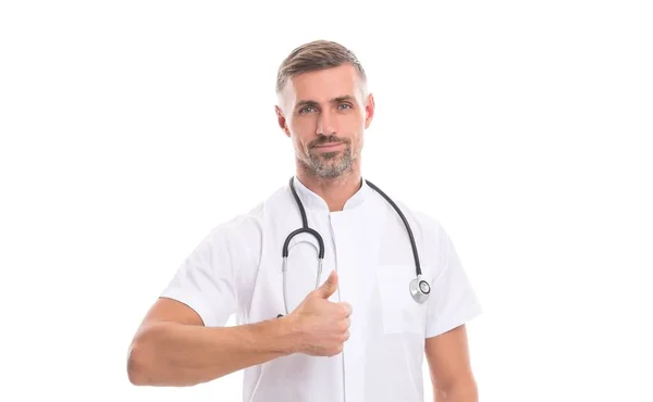 Good quality service. best family doctor online. cleanliness and hygiene. man therapist use stethoscope. coronavirus pandemic outbreak. virus covid19. physician or nurse in hospital. medicine concept — Stock Photo, Image