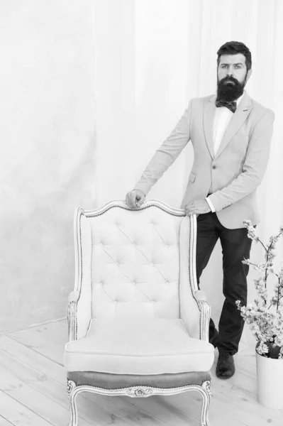 Gentleman elegant man wear classic suit bow tie, impeccable outfit concept — Stock Photo, Image