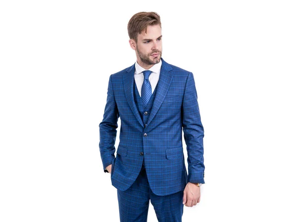 Jonge ingenieur dragen mode blauwe pak met stropdas in formele zakelijke stijl formele kleding, mode. — Stockfoto