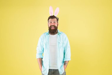 Çin Zodiac 'ı. Erkek tavşan kulağı. Burç burcu. Tavşanlar ve Tavşanlar arasındaki fark. Erkek tavşan kişilik özellikleri. Tavşan adamlar nazik, mütevazı, iyimser, duyarlı ve düşüncelidirler.