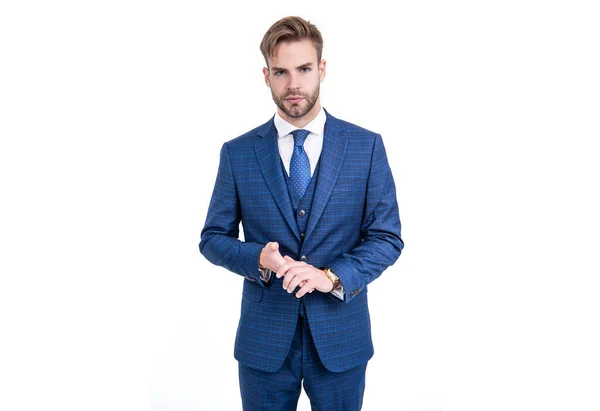 Ομιλητής φορούν μόδα μπλε κοστούμι με γραβάτα σε επίσημο επιχειρηματικό στυλ formalwear, αριστοκρατικό — Φωτογραφία Αρχείου