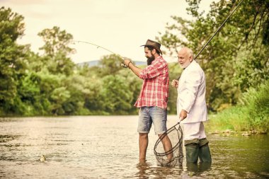 Çok meşgulüm. Mutlu balıkçılar. İyi kar. Dost oltası ve ağlı adamlar. Balık avlama maceraları. iş adamlarının hobisi. emeklilik balıkçılığı. Emekli baba ve olgun sakallı oğul.