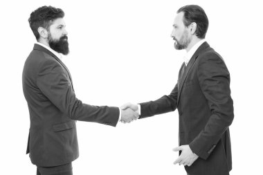 Tanıştığıma memnun oldum. Kısa bir selamlama. İş adamları beyazların üstünde el sıkışıyor. Selamlama ya da veda jesti. Selamlama adabı. Resmi selamlama ve tokalaşma. İş iletişimi