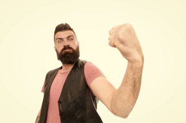 Bu partiyi salla. Adam müzik festivalinin tadını çıkarıyor. Tatil ve hobi. Tatil sırasında ünlü festivali ziyaret et. Sonsuza kadar hard rock. Rock müzik festivali. Heavy metal hayranları. Açık hava festivali eğlenceli geçiyor.