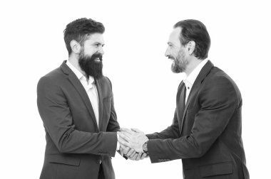 El sıkışalım. Başarı sembolü. İş eğitimi için. Ortaklık projesi. İş ekibi. Resmi giysiler içinde sakallı iş adamları. Patron ve çalışan. İş toplantısı. İşbirliği ve takım çalışması