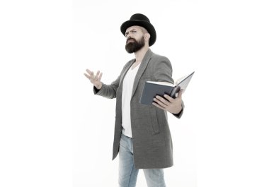 İlham verici sakallı adam kitap okuyor. Şiir okuma. Kitap sunumu. Edebiyat öğretmeni. Kitapçı. Adam klasik kıyafet okuma kitabı. Edebi eleştiri. Şiir oku. Şair ya da yazar. Roman yazarı