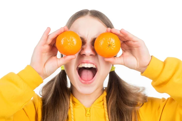 Cítricos. naranja fresca orgánica natural. una vida sana. dieta y belleza de la piel del niño. — Foto de Stock